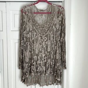 Made In Italy Lace Overlay Shirt - One Size